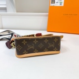 Latest gift box set, fashionable shoulder bag ,card bag combination, full set of plastic packaging (with box)