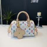 Ladies' fashion handbag