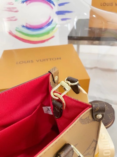 Ladies' fashion handbag