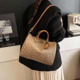 Ladies' fashion handbag