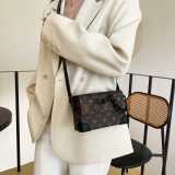 Ladies' fashion handbag