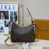 Ladies' fashion handbag(WITH BOX)