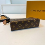 New fashionable women's makeup bag and wash bag(NO BOX)