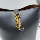 Ladies' fashion handbag