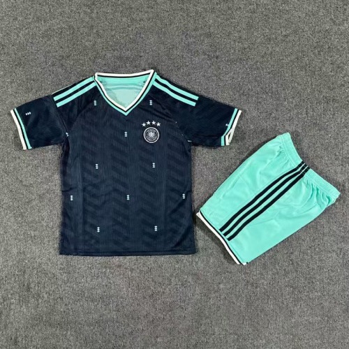 Children's sports suit