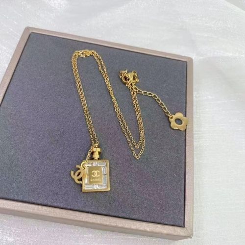 Ladies' Fashion Necklace