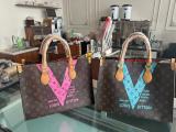New Bag Fashionable bag