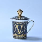 Fashionable coffee cup