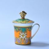 Fashionable coffee cup