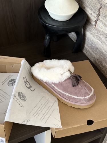 New Fashion Slippers(no box)