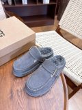 New Fashion Slippers(no box)