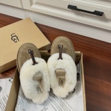 New Fashion Slippers(no box)