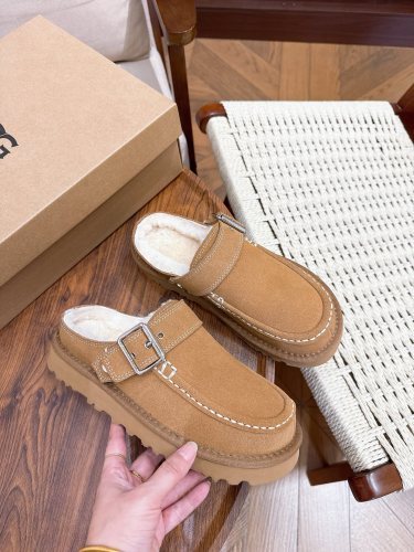 New Fashion Slippers(no box)