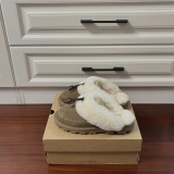 New Fashion Slippers(no box)