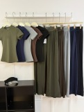 Fashionable women's sports suit