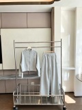 Fashionable women's sports suit