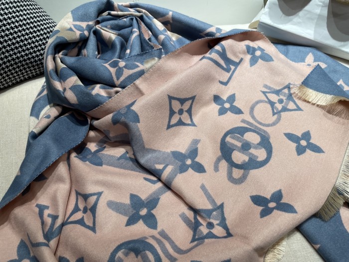Lv Scarf Schal