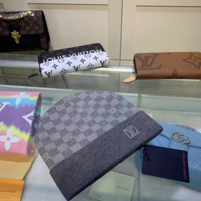 Lv Hat Hut