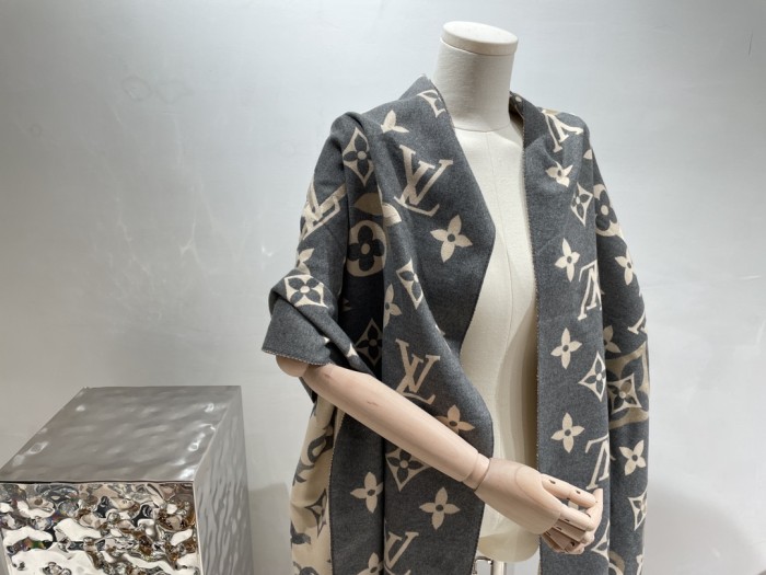 Lv Scarf Schal
