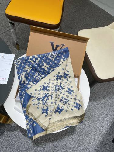 Lv Scarf Schal