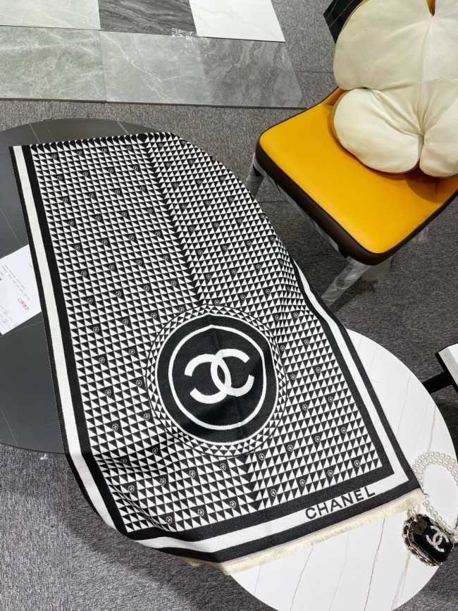 Lv Scarf Schal