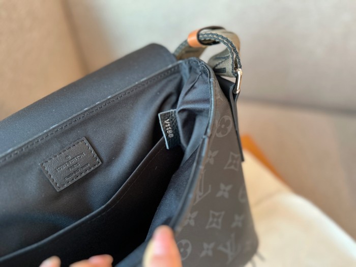 Lv  Herren Tasche/Men bag
