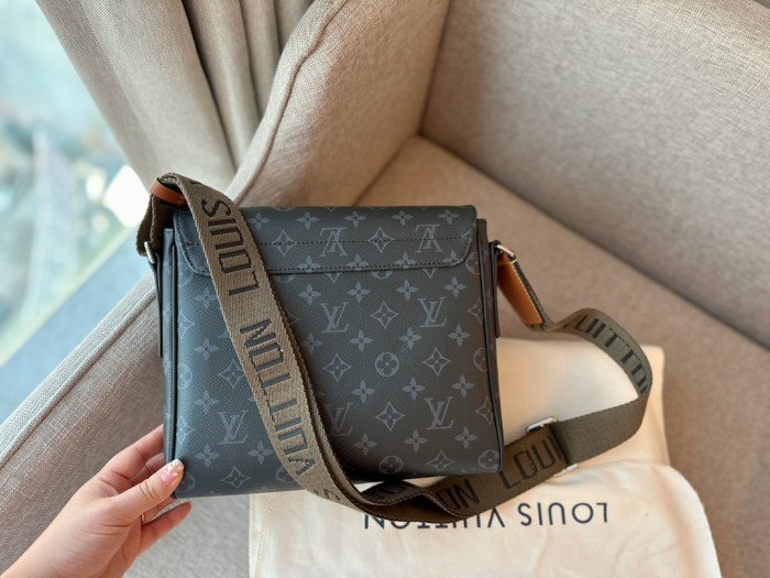 Lv  Herren Tasche/Men bag