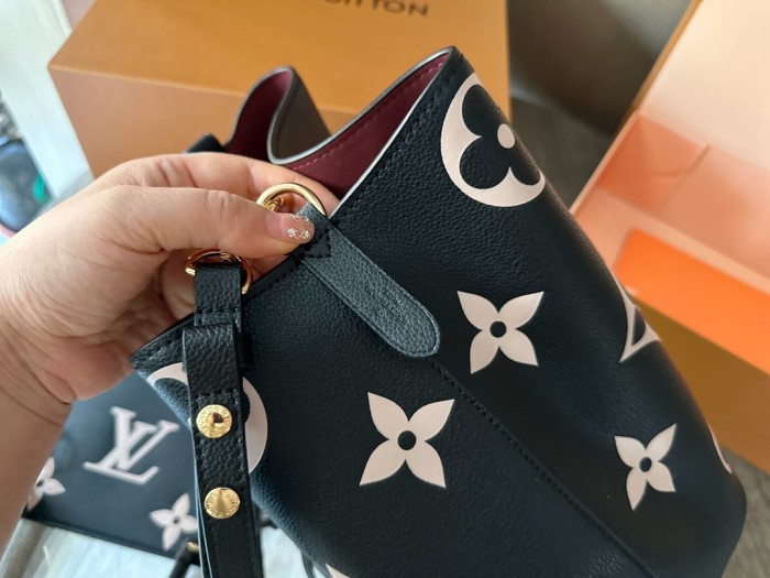 lv  Damen Tasche /Women bag