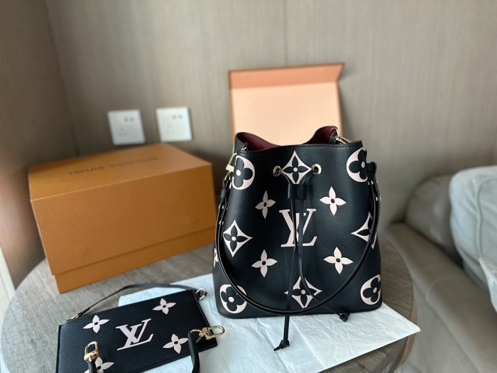 lv  Damen Tasche /Women bag