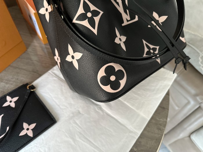 lv  Damen Tasche /Women bag