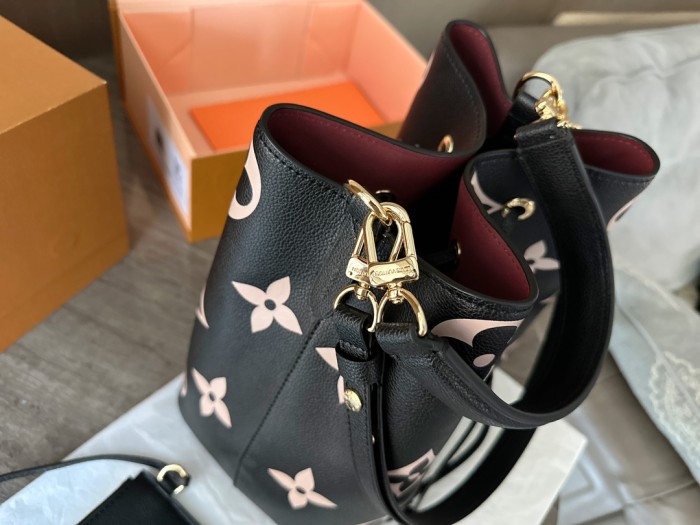 lv  Damen Tasche /Women bag