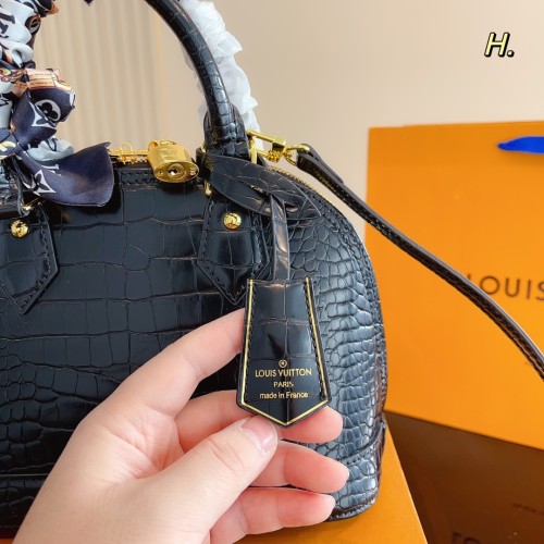 lv  Damen Tasche /Women bag