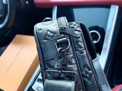 Lv  Herren Tasche/Men bag