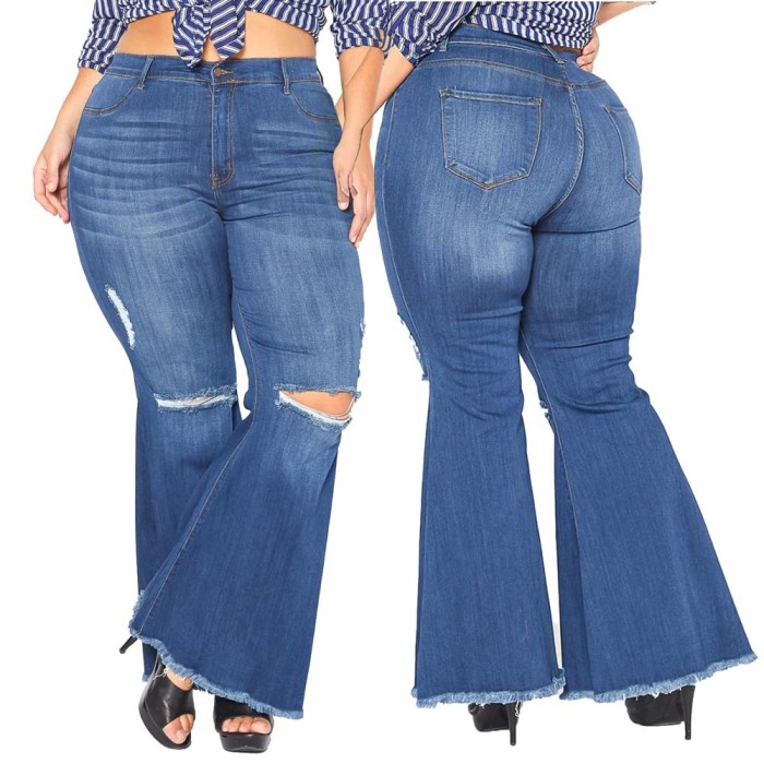 Plus Size Ribbded Flared Jeans