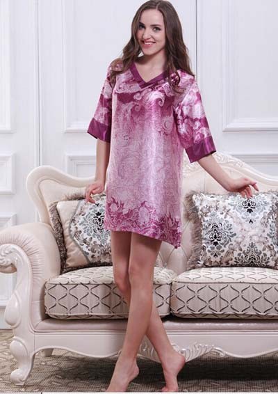LE2716-2 Features national wind loose sleeve V-neck silk nightgown