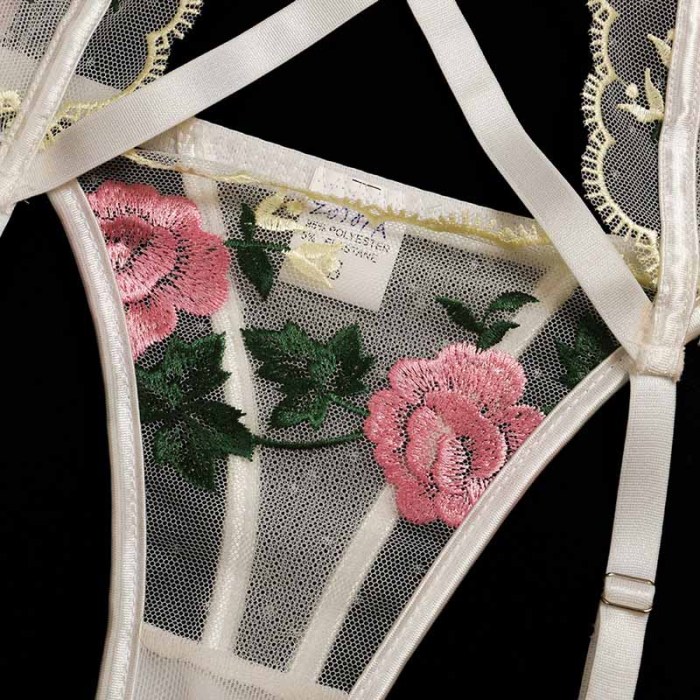 3PCS Embroidered Lace Mesh Underwear