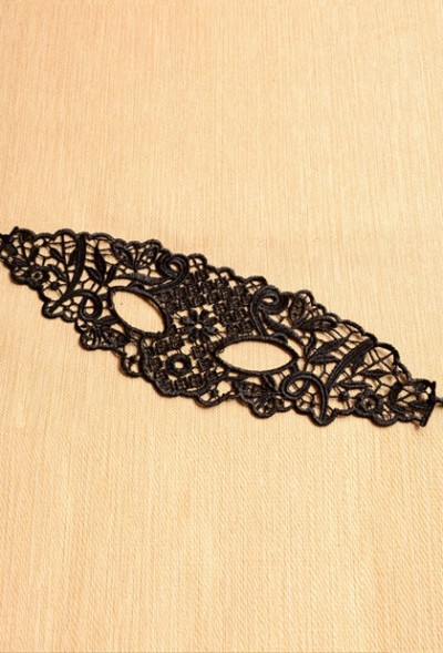 LE3326 Hollow out Halloween Lace Mask