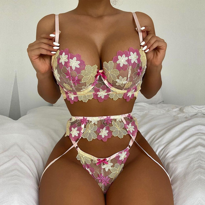 Color Embroidered Underwear Set