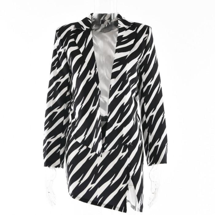Black and White Contrast Suit for Women