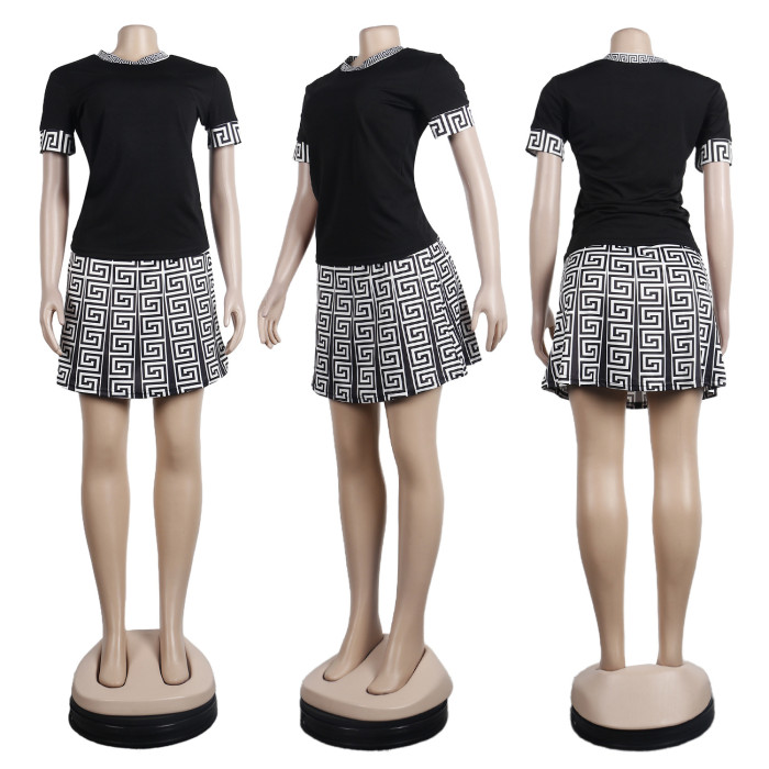 Short Sleeve T Shirt 2 Piece Tennis Skirt Set