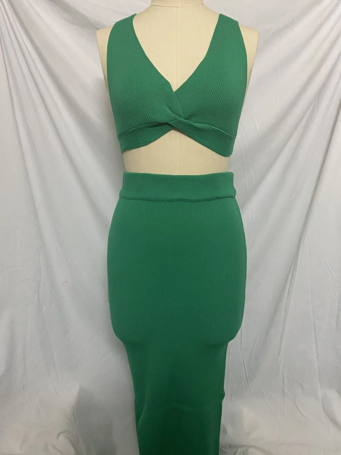 knitted crop top and slit skirt sets