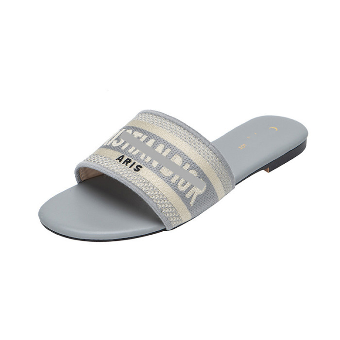 Outdoor Fashion Letter Flat Slippers