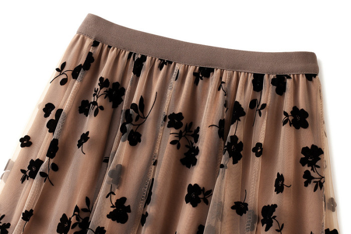 Flower Mesh Maxi Pleated Skirt