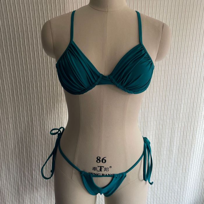 Underwired Ruched Bikini Top in Teal
