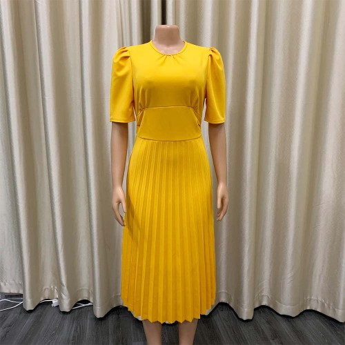 Plus Size Solid Color Short Sleeved Pleated Dress