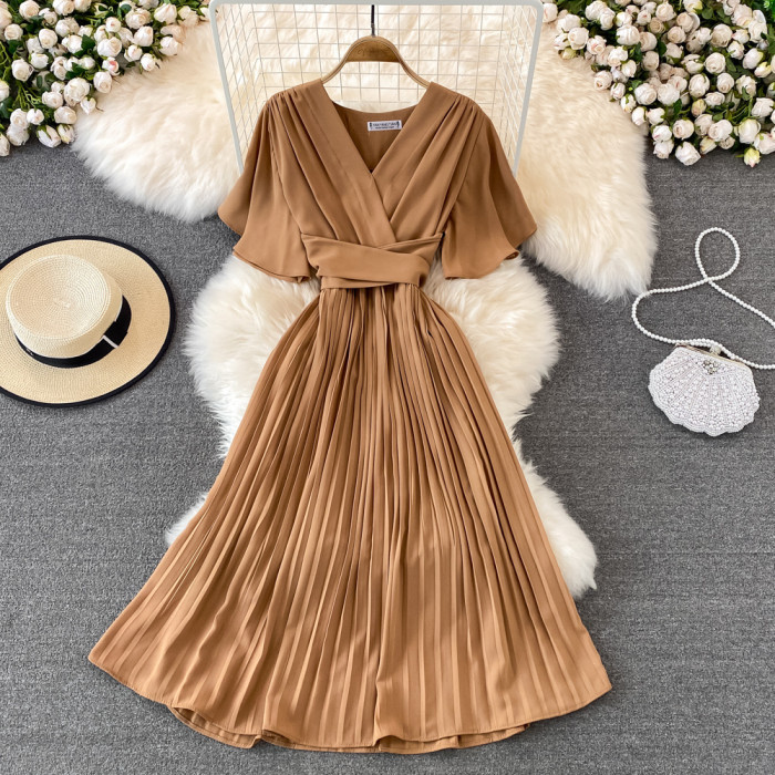 Elegant V-neck  Pleated Slim-fit Long Chiffon Pleated Solid Color Dress