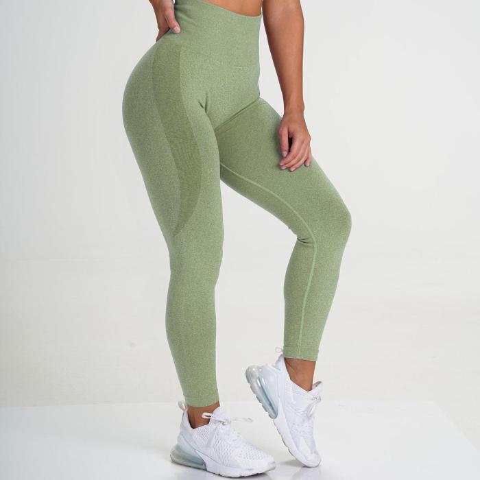 Seamless Knit Crescent-shaped Sweat-wicking and Sexy Yoga Pants