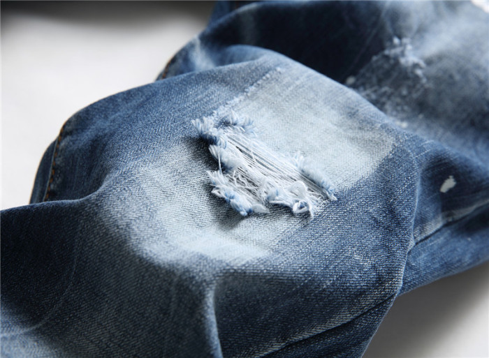 Men's Distressed Paint Splatter  Slim Fit Letter Print Elastic Jeans