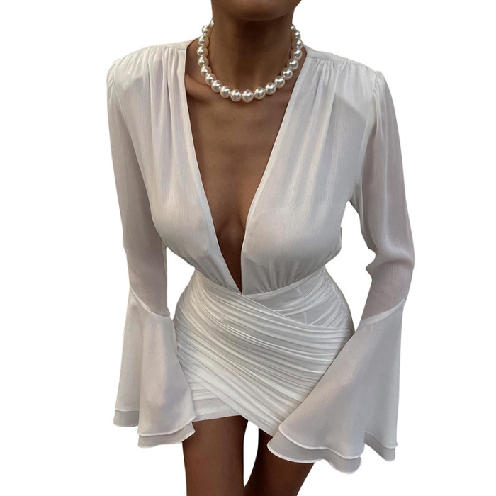 Sultry V-Neck Long-Sleeved Bodycon Dress