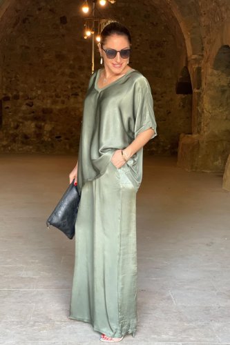 IHOOV Satin V-Neck Relaxed Top & Wide-Leg Pants Set